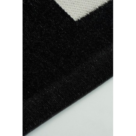 Minimalistyczny dywan turecki tkany na krosnach