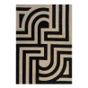 Czarno-biały dywan z abstrakcyjnym, linearnym wzorem