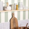 Pastelowa tapeta do kuchni w zielone paski