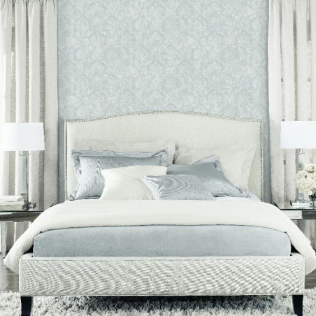 Tapeta do sypialni za łóżkiem w ornament Glamour - aranżacja